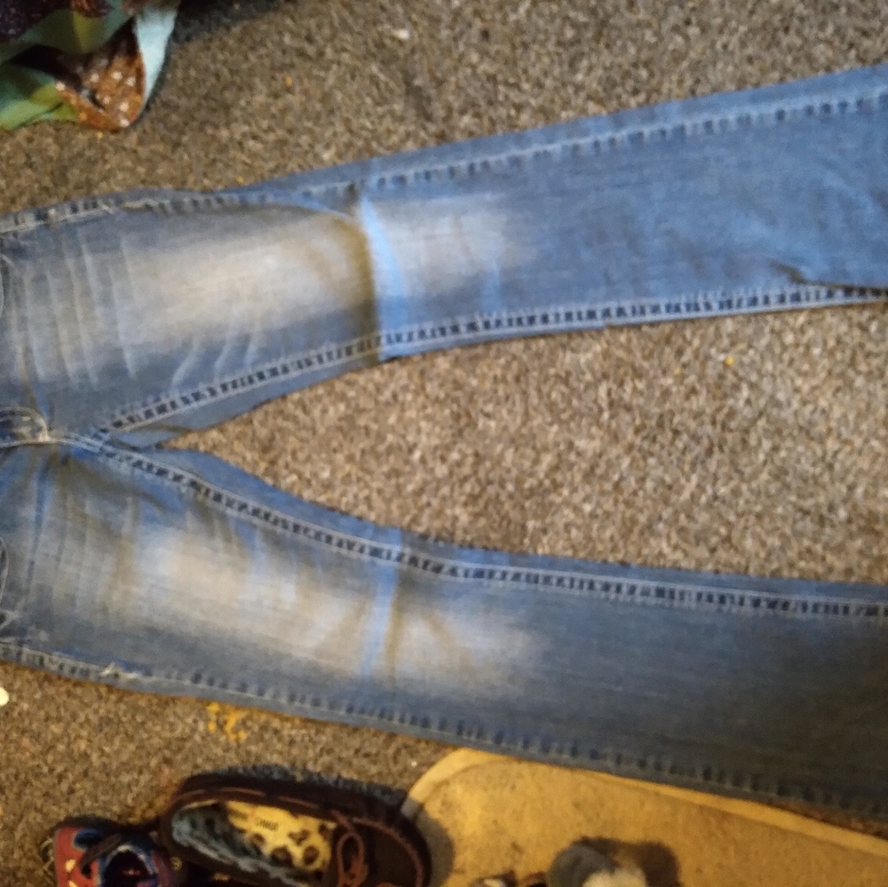 Maurices jeans